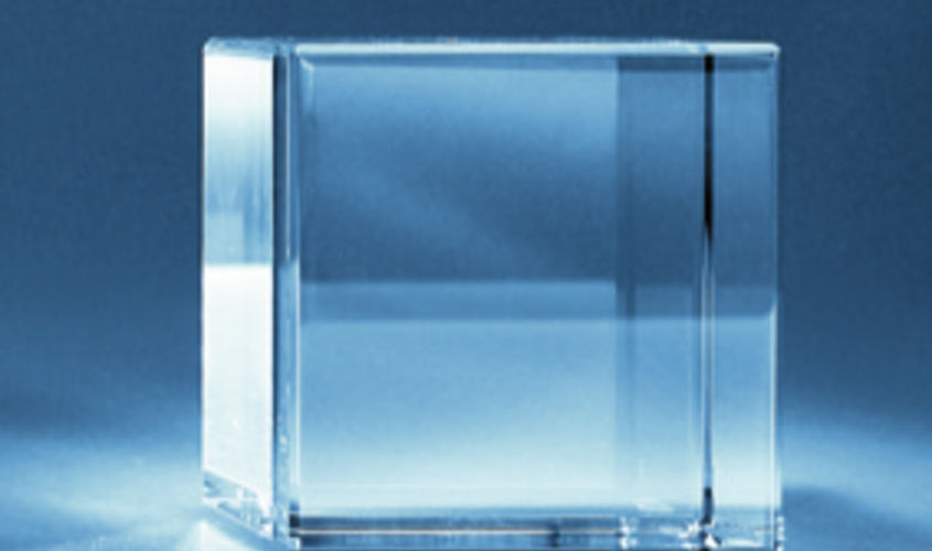 Стеклянный Куб с 3D гравировкой внутри стекла K3 70*70*70