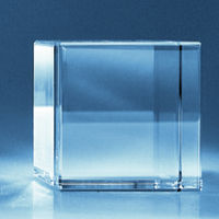 Стеклянный Куб с 3D гравировкой внутри стекла K3 70*70*70
