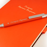 Именные ручки iR-10773 купить с гравировкой в подарок школьникам, учителям, клиентам, партнерам, сотрудникам